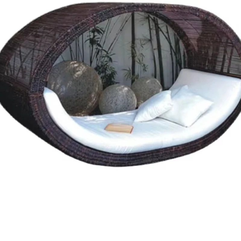 Wasserdichtes Rattan-Konkubinenbett Strandbett Hängeliege Gartenliege mit Kissen