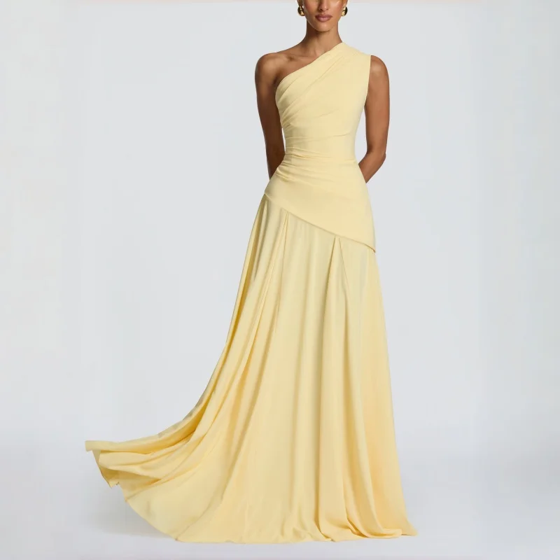 Elegantes gelbes One-Shoulder-Midi-Kleid mit A-Linie, plissiertem Design, rückenfreiem Schnitt und weitem Rock – knöchellang für Abendpartys 2026