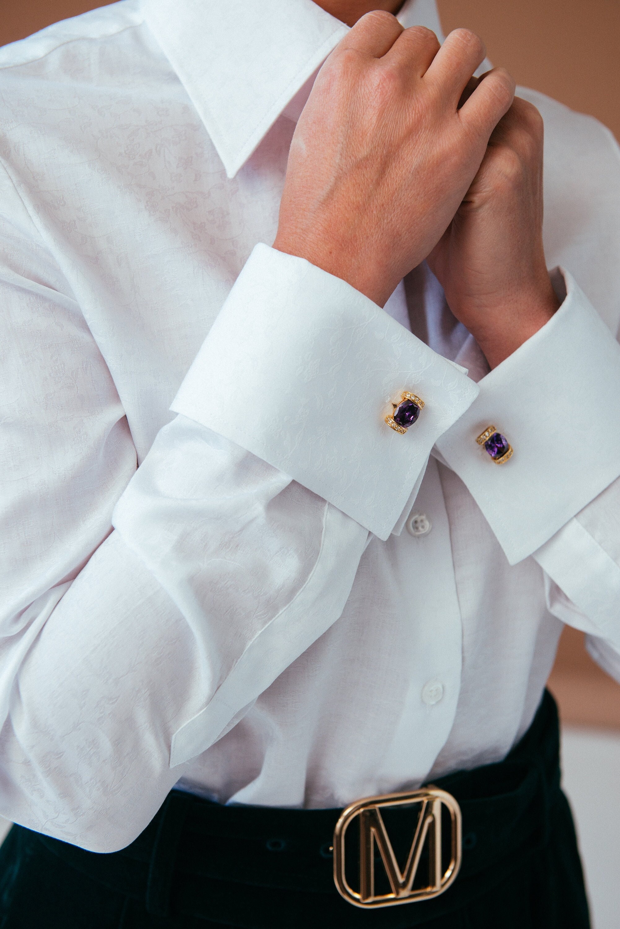 Camicia bianca con polsini alla francese e motivo floreale di lusso per donna, camicetta con bottoni, camicia bianca da donna, camicetta bianca formal