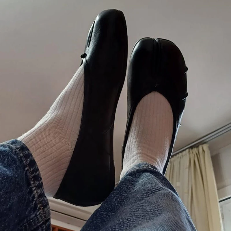 IPPEUM Tabis Schuhe Schwarz Split Toe Frauen Mary Janes Plus Größe 44, Ballerina Zapato MujerBallet Flats Tabi Schuhe