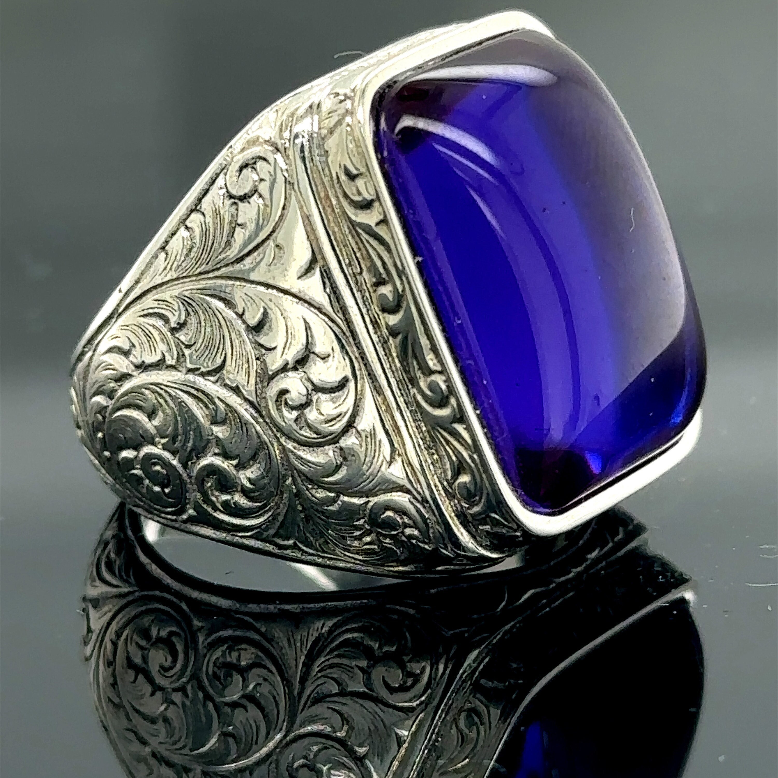 Anello da uomo in pietra di zaffiro blu, anello in argento inciso, anello turco fatto a mano, anello in stile ottomano, anello in argento sterling 925