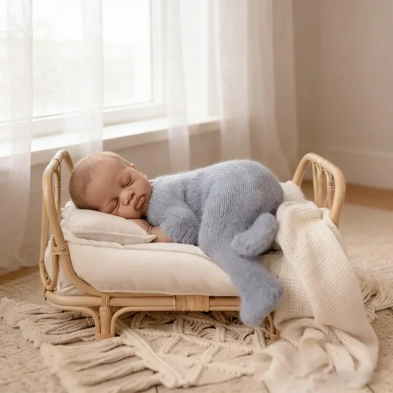 Handgefertigtes Rattan-Bambus-Bett für Neugeborenen-Fotografie, Studio-Porträtaufnahmen, Praktisches Hilfsmittel für Baby-Fotoshootings Image