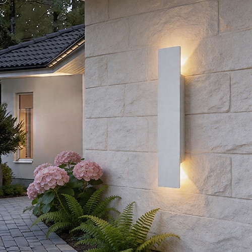 Außenwandleuchte 60 cm, schwarze Ausführung, 18 W LED-Außenleuchte (3000 K warmweiß), wetterfest (IP65), Aluminium, 110–240 V, vertikale und horizontale Montage für Veranda, Terrasse oder Eingangsbereich Image