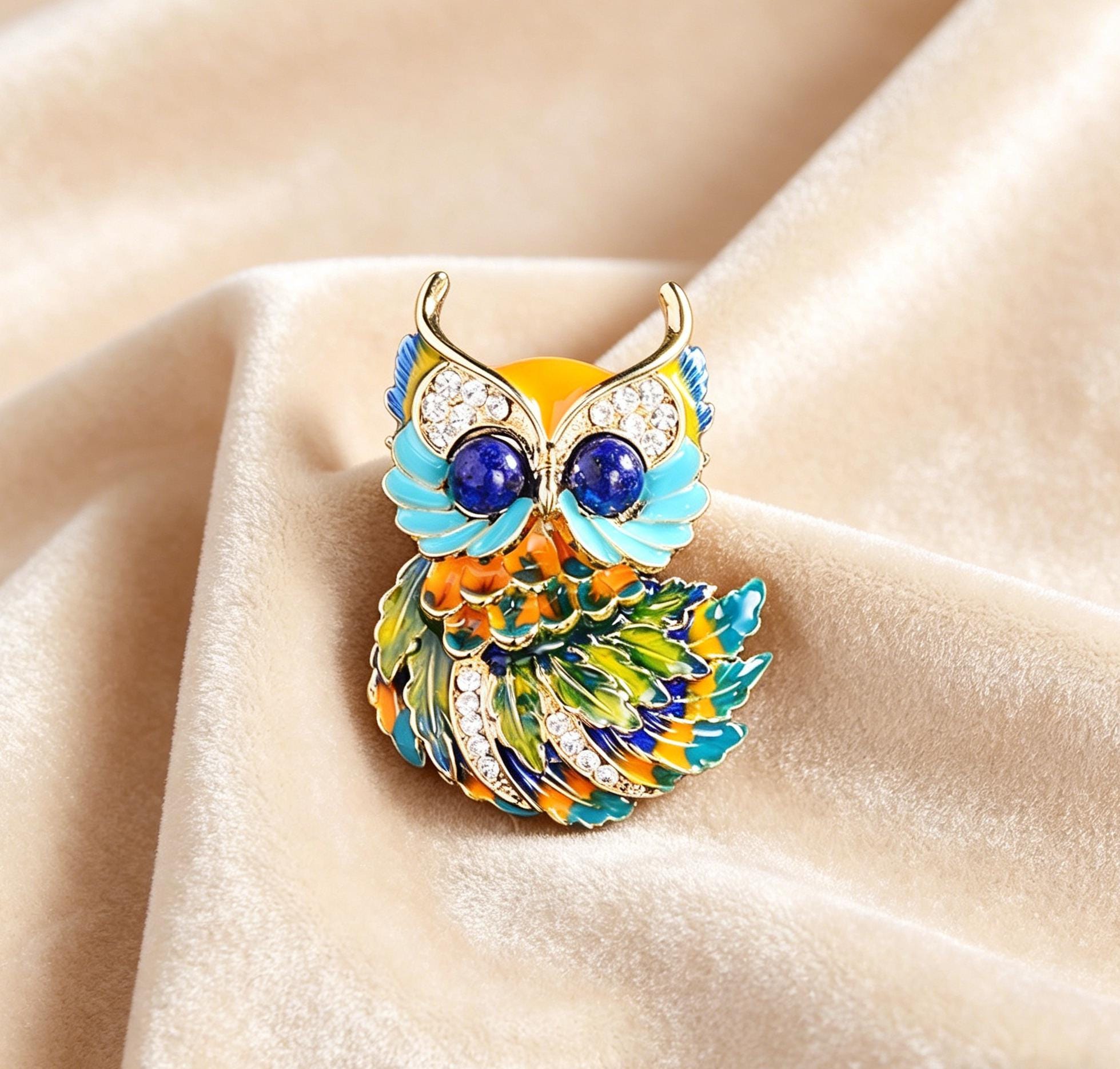Spilla a forma di gufo colorata, spilla smaltata a forma di animale, spilla stravagante, grazioso gioiello a forma di gufo, regalo unico per donne, sp