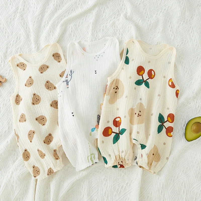 Sommer Baby Mädchen Stram pler Cartoon Bär Neugeborene Overalls Säugling ärmellose Musselin Kleidung für Jungen bedruckte Outfits Image