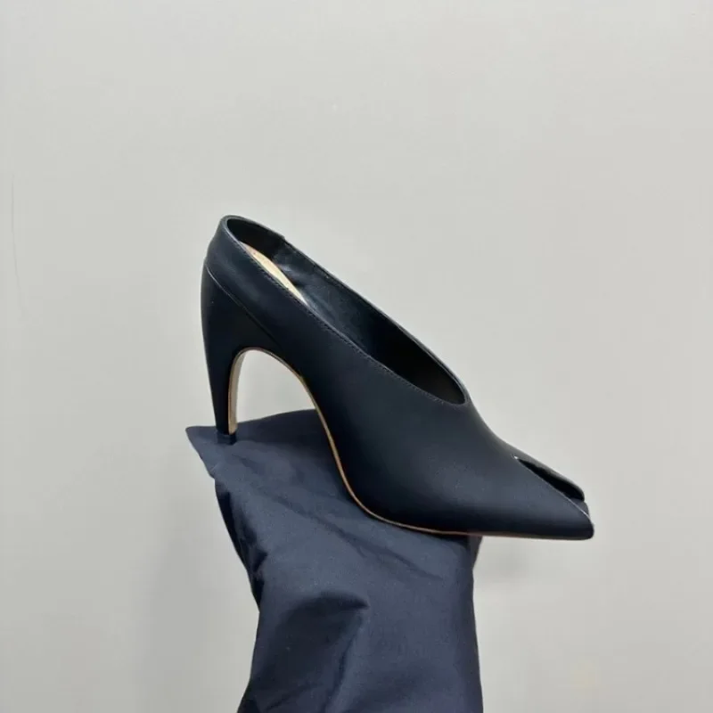 Show Style 10,5 cm High Heel Fischmaul-Sandalen Frühling/Sommer Schwarz und Weiß Mode Sexy Professionelle Pendler-Hausschuhe Größe 43