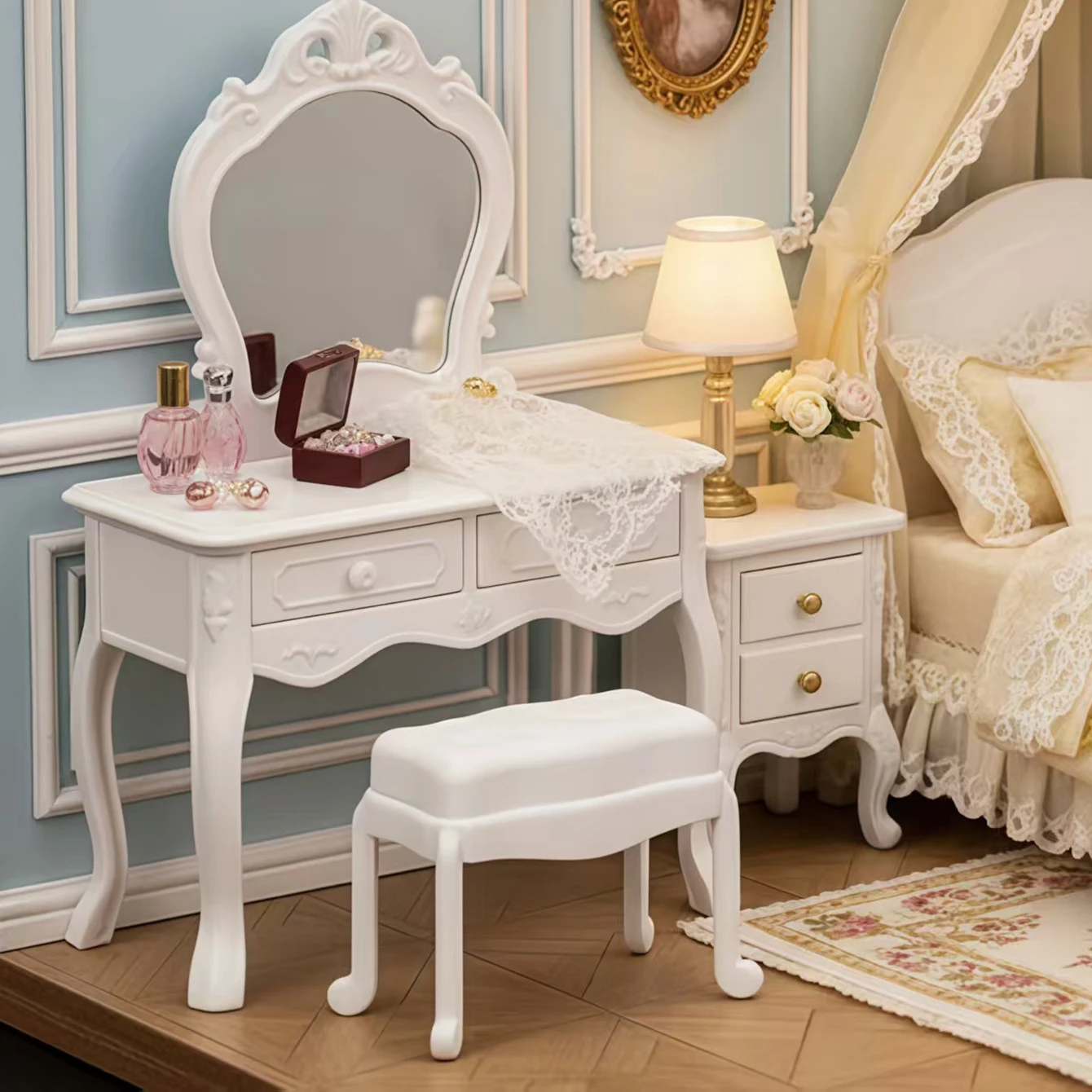 Puppenhaus-Schminktisch-Set: Mini-Möbel Schlafzimmer-Szene Zubehör, Schminktisch Nachttisch Make-up-Tisch