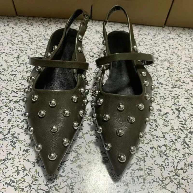 Spitze Zehen Frauen Flache Sandalen 2025, Sommer Vintage Nieten Dekoration Trendy Design Büro Schuhe Große Größe Marke Weibliche Schuhe