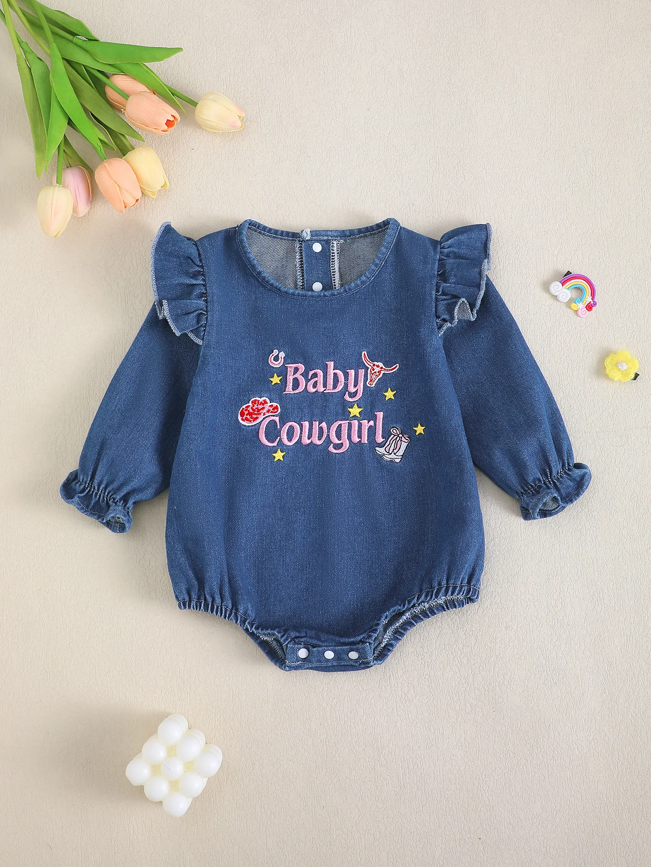 Langarm-Denim-Harlow-Strampler für Babys mit Spitzenbesatz, Säuglingskleidung, Kleinkind-Outfit Image