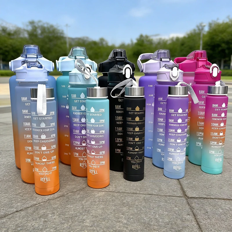 2L 900ml 300ml Motivations-Wasserflaschen-Set 3-teilig Auslaufsichere Kunststoff-Sportflaschen mit Zeitmarkierung Farbverlauf Image