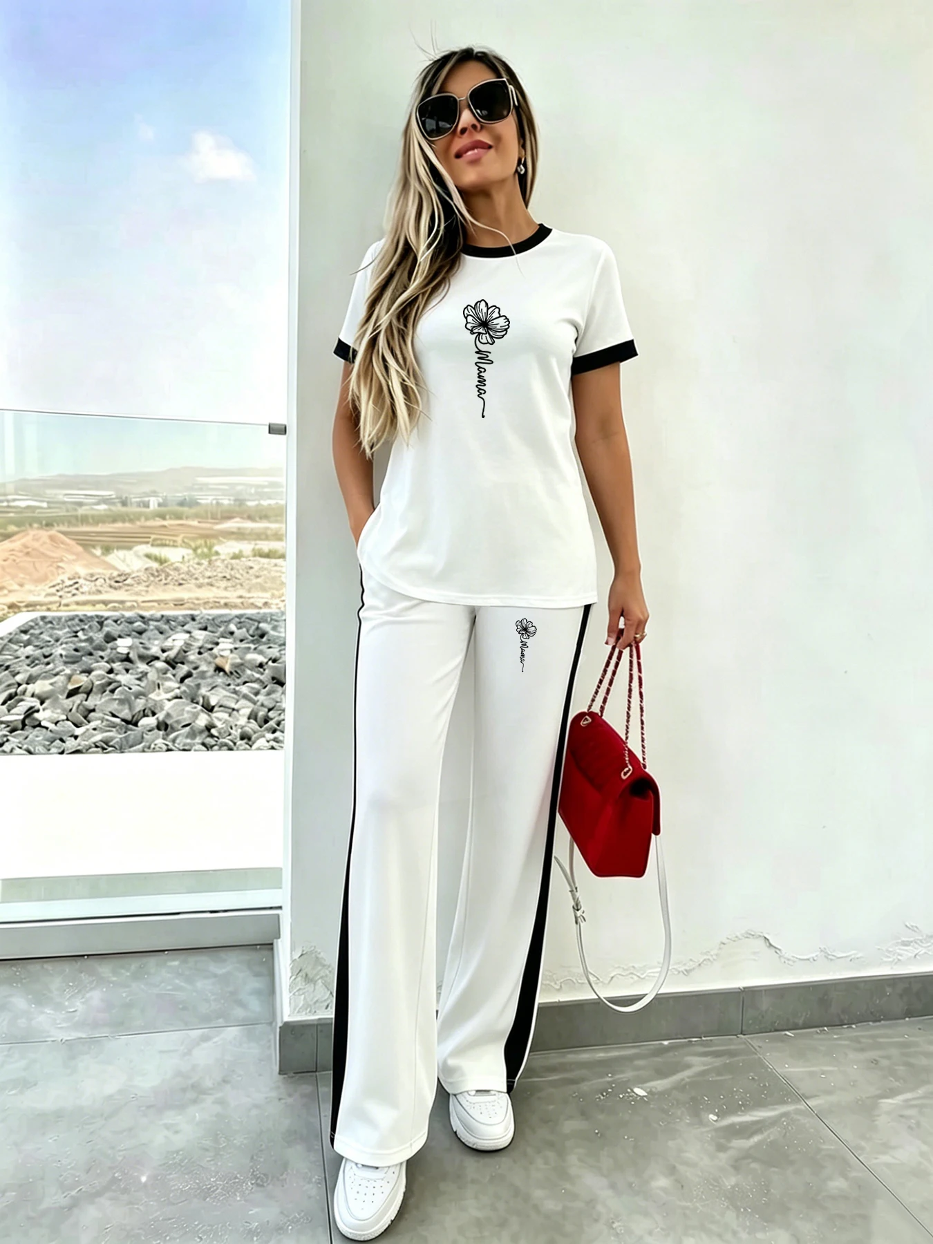 Set da Donna Stile Casual e Rilassato con Top a Maniche Corte e Pantaloni a Gamba Dritta, Stampa Floreale e Design Color-Block Set Due Pezzi da Donna Comodo e Casual per Uso Quotidiano Set Due Pezzi