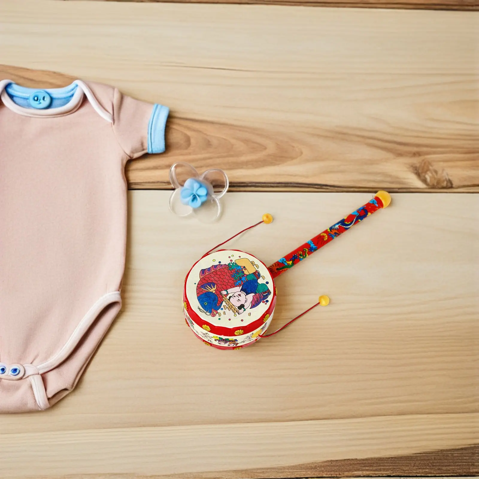 Handgehaltene Traditionelle Chinesische Holztrommel mit Muster, Baby-Handübungsspielzeug, Hörtraining, Rassel, Schüttelgeschenk für Neugeborene Image