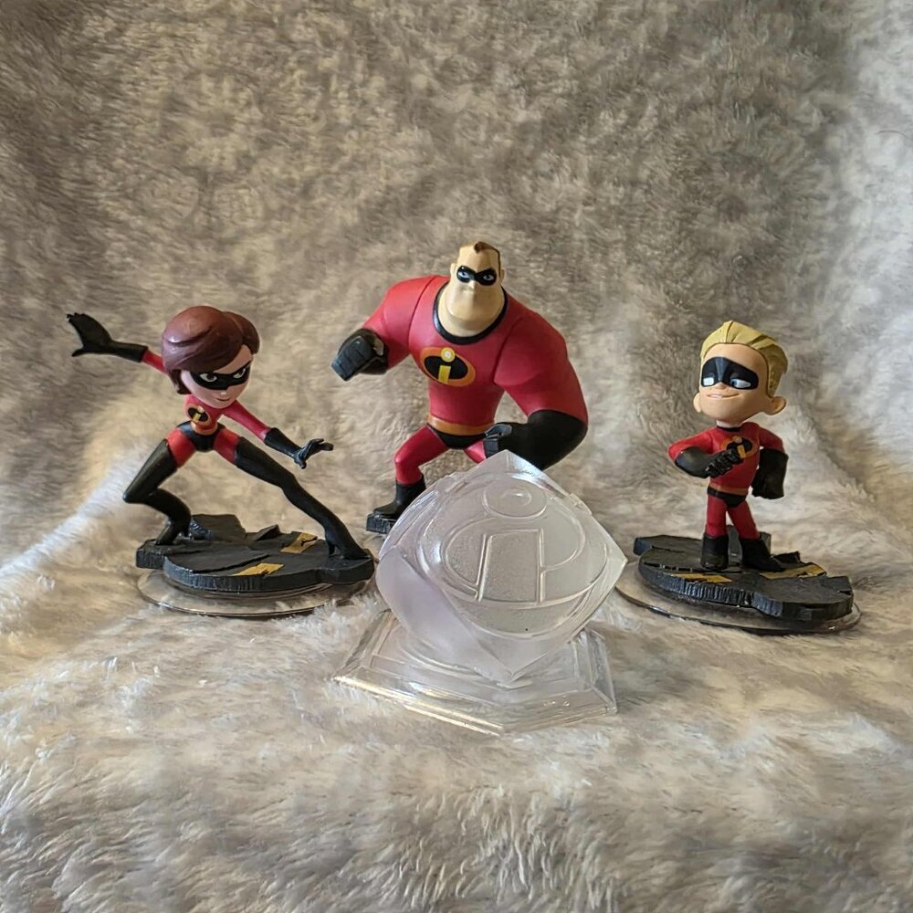 Disney Video Games & Consoles | Disney Infinity 1.0 Characters - Incredibles | Color: Black/Red | Size: Os