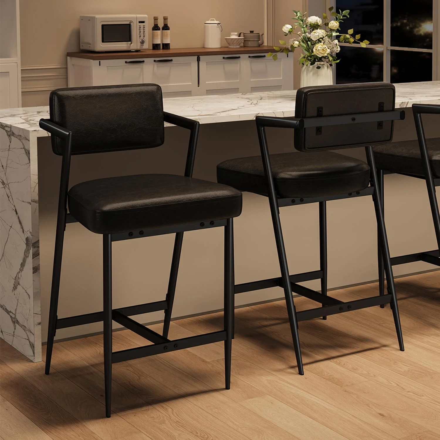 IDEALHOUSE 2er-Set Barhocker mit Armlehnen – Gepolsterte Thekenhocker mit Rückenlehne und Fußstütze, 27 Zoll hoch, dickes Kissen und verstärkte Metallbeine, ideal für Kücheninsel und Theke Image