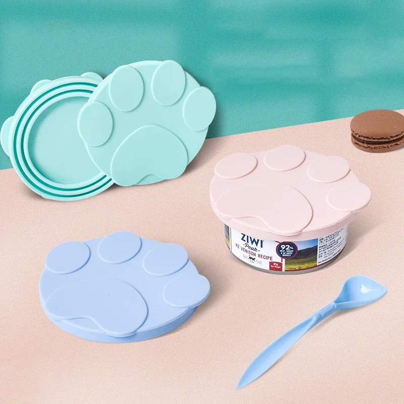 Couvercle en silicone portable pour boîtes de nourriture pour chiens et chats, couvercle 2-en-1 avec cuillère pour sceller les aliments, couvercle de conservation pour nourriture pour animaux, couvercles pour maintenir la fraîcheur, accessoires pour...