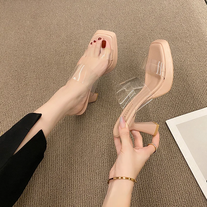 Neue modische, bequeme, vielseitige und elegante lässige Sandalen im Sommers til, verschleiß feste Damenschuhe mit dickem Absatz