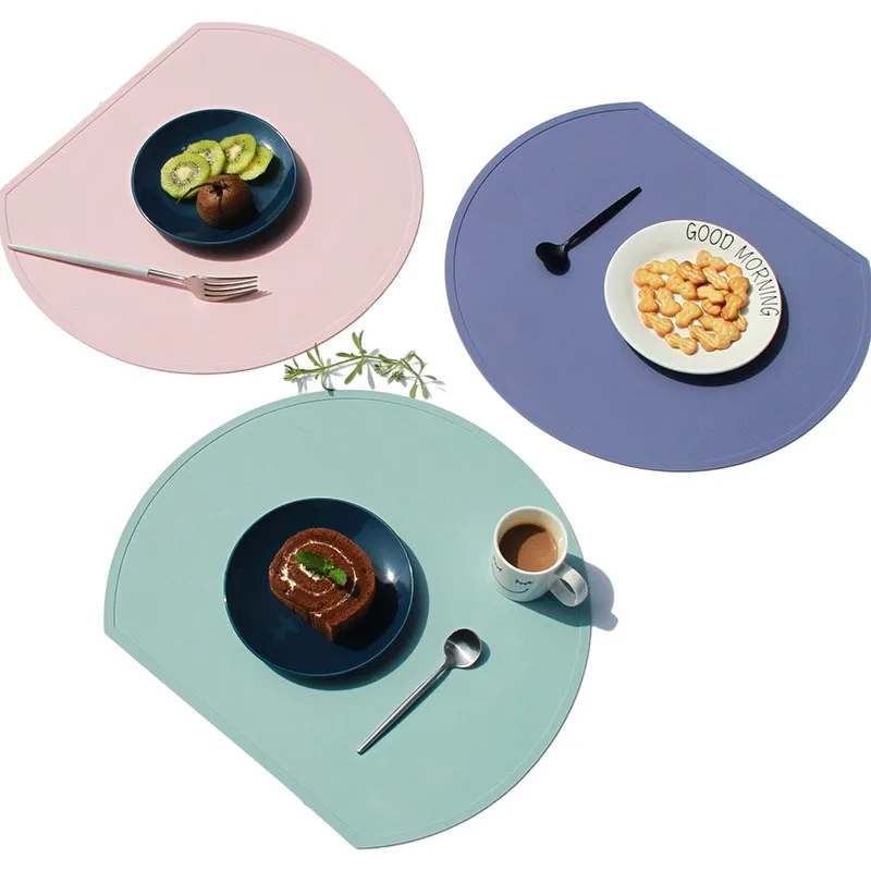 1/4/6 Stück runde Silikon-Tischsets, rutschfeste, hitzebeständige Geschirrunterlagen für Küche, Esszimmer, Terrasse – Set mit Esstischmatten Image