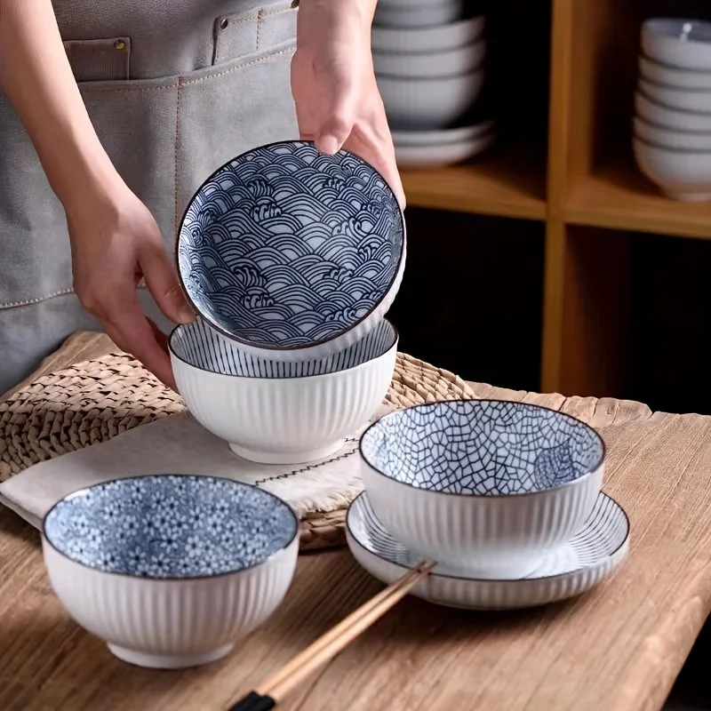 Blau-Weiße Japanische Muster-Keramikschale - 4,5 Zoll Kleine Servierschale Image