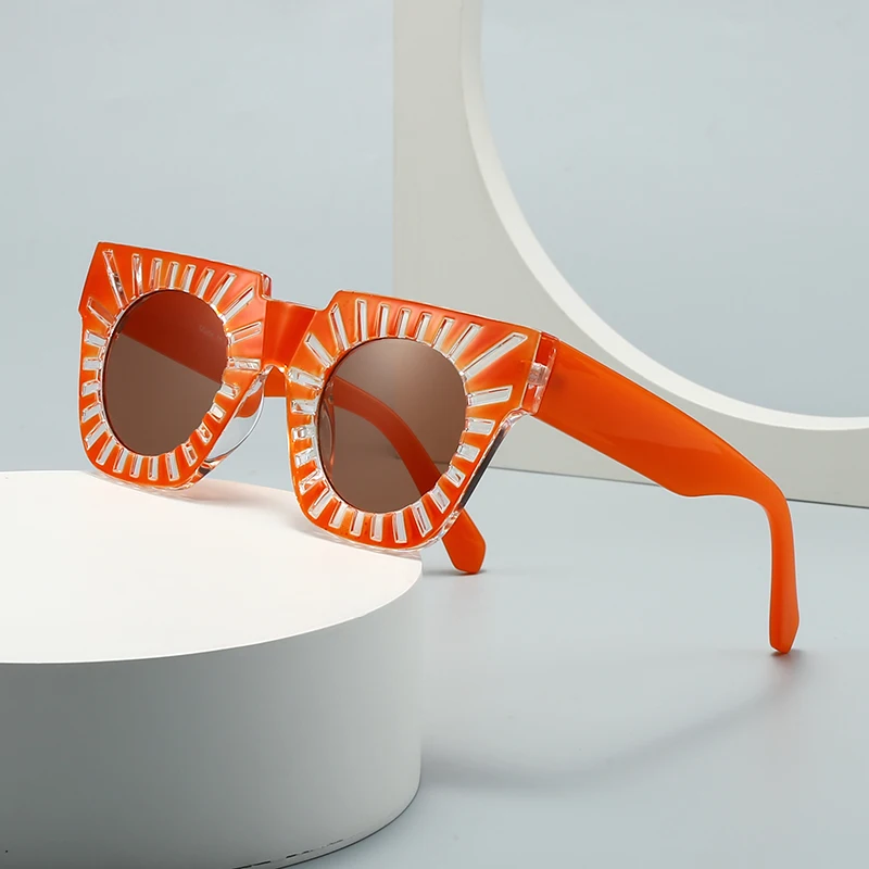 Beliebte Sonnenbrille für den internationalen Handel mit Reisnagel-Design, europäisches und amerikanisches Street-Fashion-Ins-Trendmodell Image