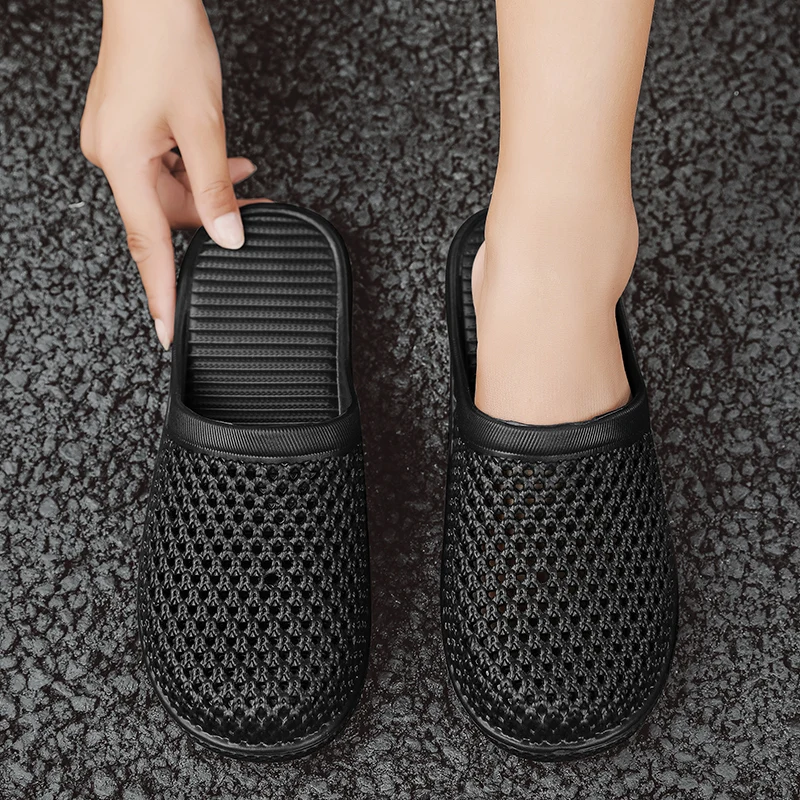 Tragbare Omas Schuhe in allen Jahreszeiten, wasserdichte und verschleißfeste Kunststoffsandalen, Badezimmerpantoffeln, Damen