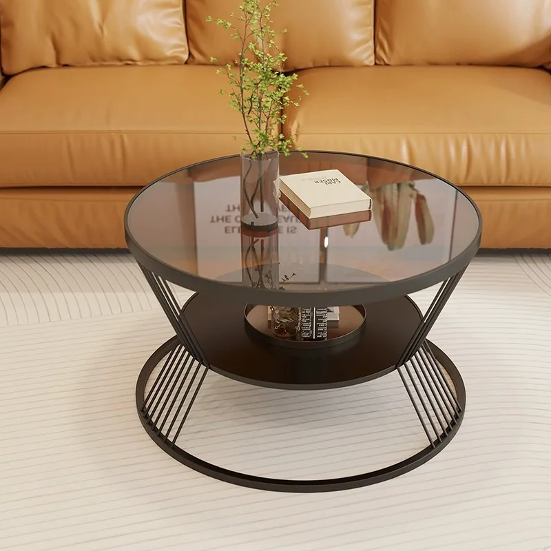 Leicht luxuriöser Couchtisch aus Glas für Hotelapartments, kleine Wohnungen und Zuhause, runder Teetisch im Creme-Stil