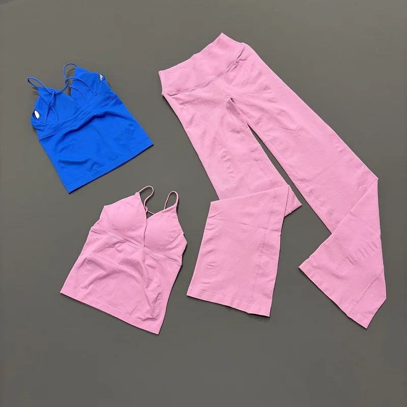 Ensemble de fitness HISTELLO Vision 2 pièces pour femmes, haut de sport rembourré à col en V, pantalon de yoga évasé sans couture, tenue de sport pour la salle de sport