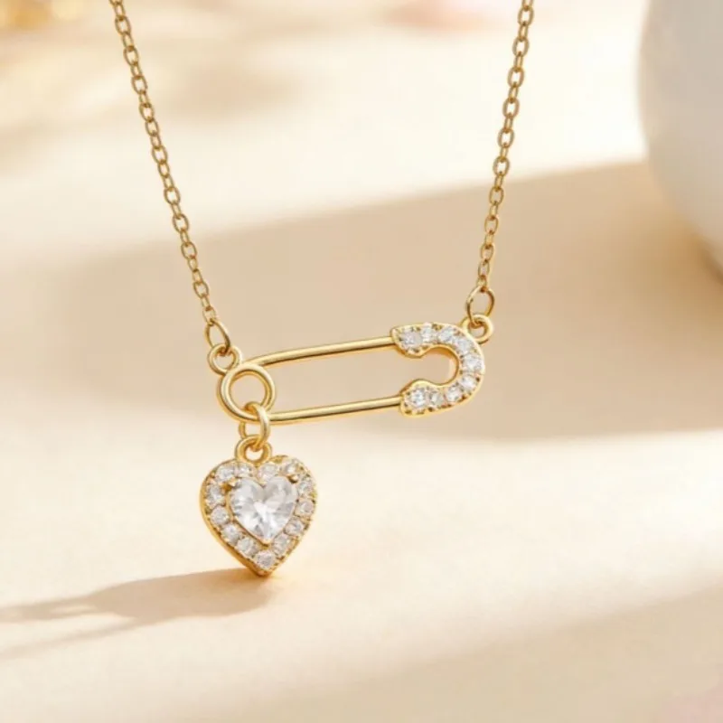 Nouveau Collier Cœur Épinglée 2026, Chaîne de Clavicule Luxe Léger pour Femme, Cadeau d