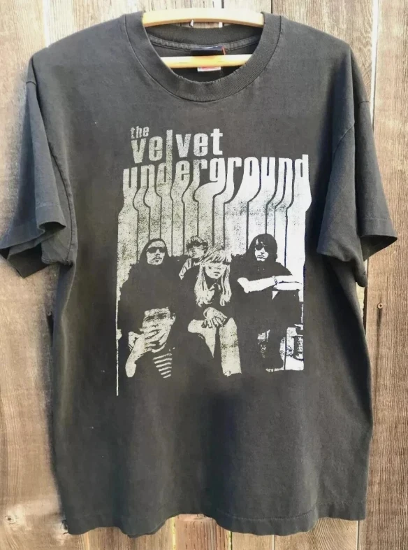 Underground Velvet Band 90er Jahre Schwarzes Unisex T-Shirt, Größe S-4XL Retro Bedrucktes T-Shirt, Street Casual Kurzarm