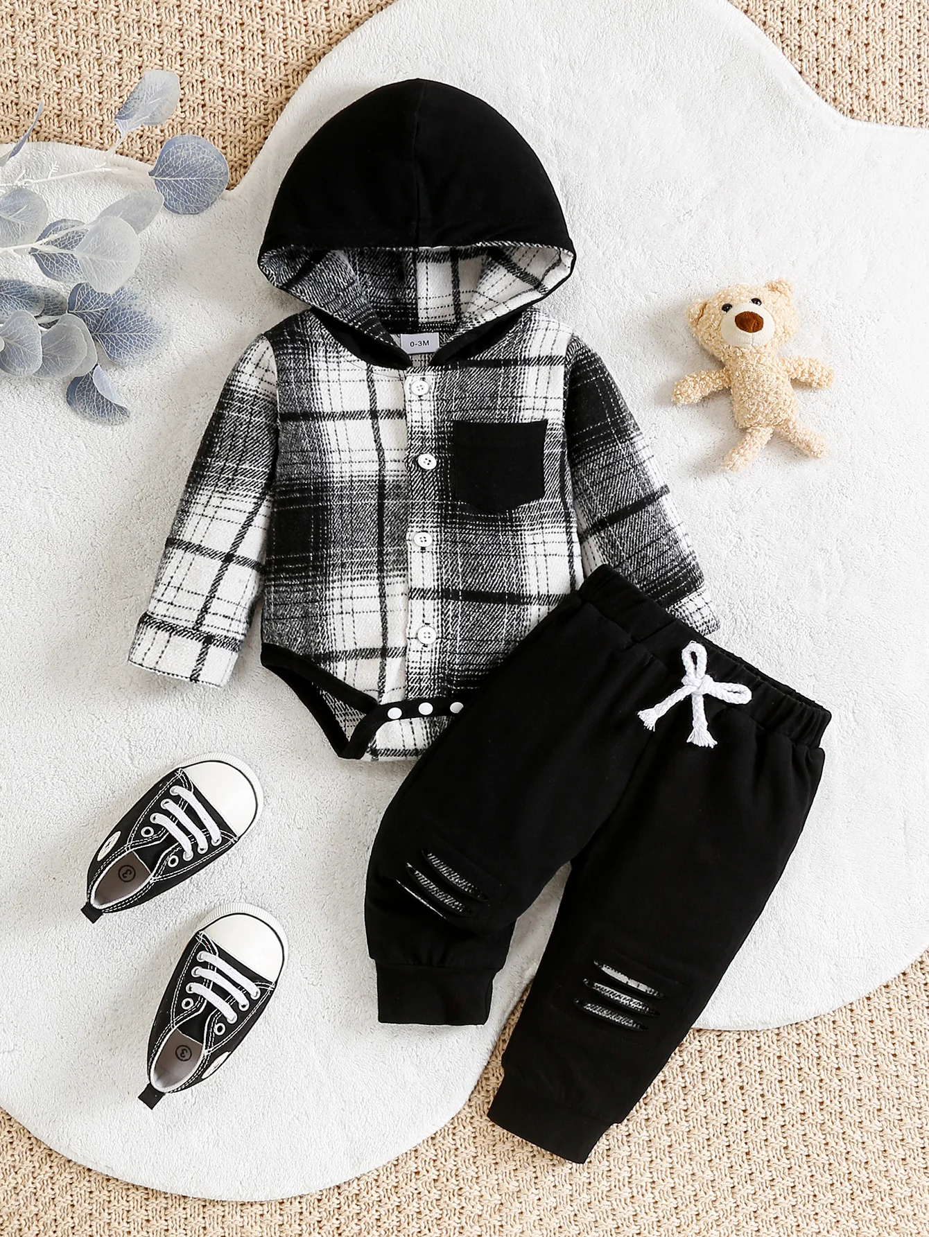 Kariertes Kapuzen-Set für Kinder, lässig, cooler Stil, weicher, hautfreundlicher Stoff, einfach zu tragendes Design mit Hut- und Lochdekoration Image
