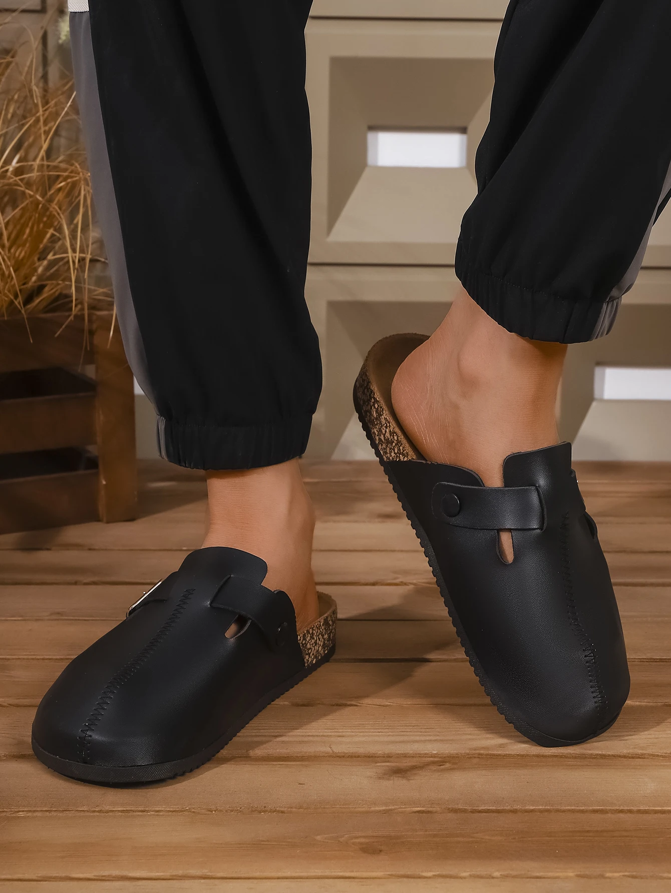 Männer Frühling und Herbst Casual Einfache Schnalle Flache Ferse Set Tragen Weiche Holzmaserung Einfarbig PU Schuhe Brot Kopf strand Hausschuhe C