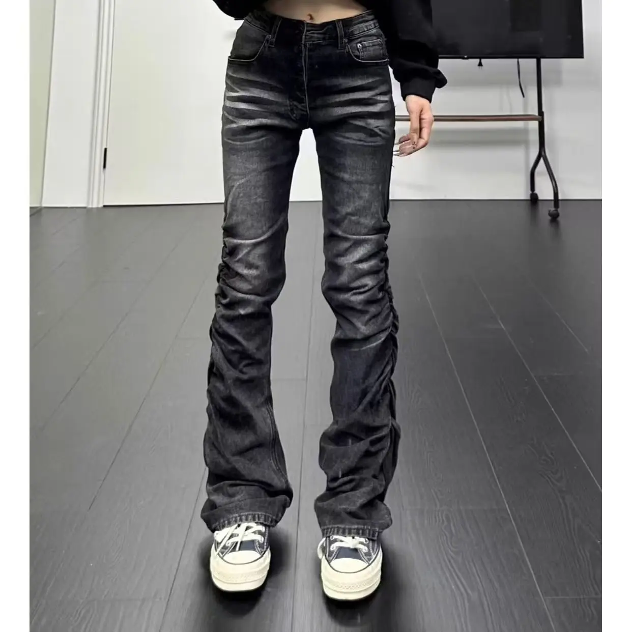 American Washed Plissee Piles Heavy Industry Splicing Micro-Flared Jeans für Männer und Frauen Subkultur Gothic Casual Slim Jeans Image