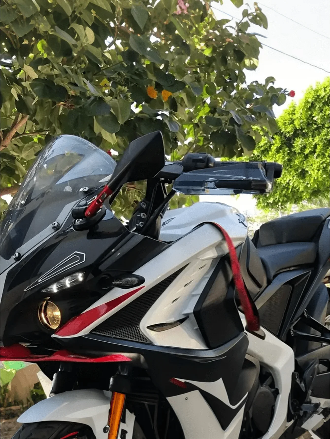 Windschutz für MOWOK Motorrad-Querstange – robuster Handschutz aus Kunststoff, verbessert die Kontrolle und den Komfort Image