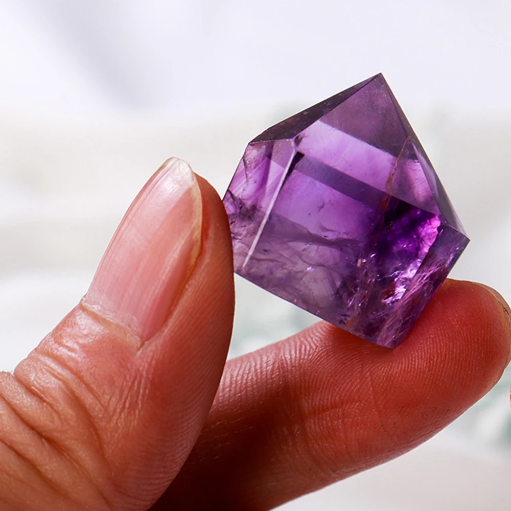 Natürlicher Amethyst-Quarzkristall, Punktstab, einzelner Obelisk, sechseckiges Prisma, Heilkristalle, Energieturm, Lila Image