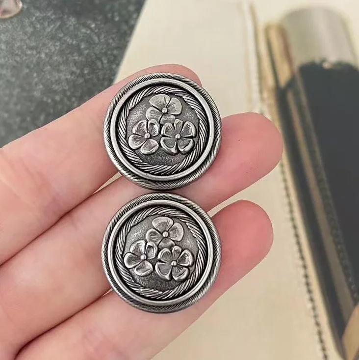5 Stück 18/23 mm große Vintage-Knöpfe aus französischem Metall mit Blumenmuster für Wollmäntel, Trenchcoats, Oberbekleidung, dekorative Knöpfe, Anzüge, Pullover