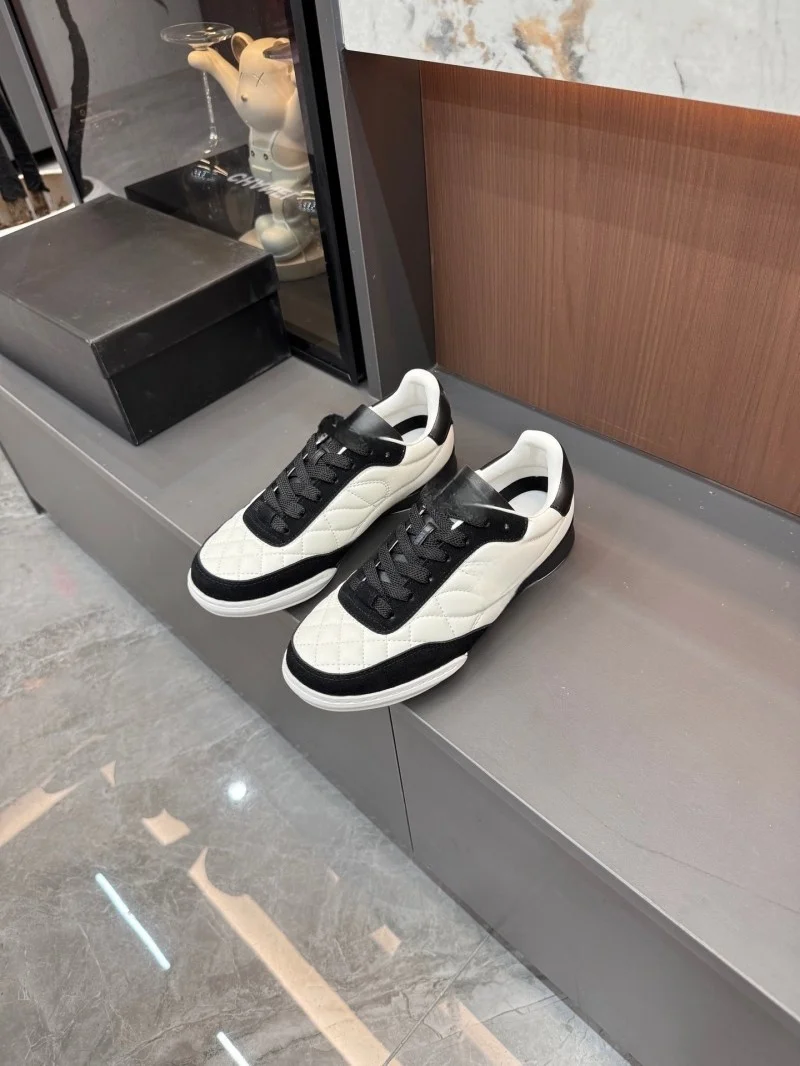 Neue Allround-Trend-Vintage-Freizeitschuhe für Damen, Wandersneaker, Plateau-Laufschuhe, Weiße Slipper