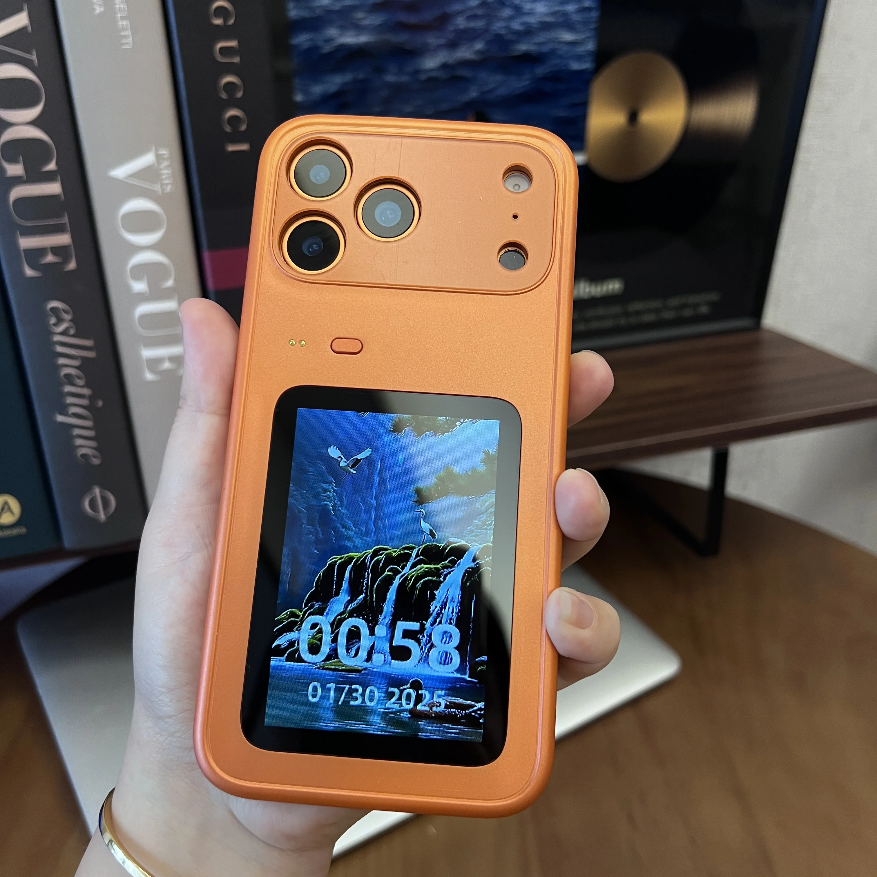 Geeignet für iPhone 17 Pro Max Farbbildschirm Multifunktionale KI-Hülle 3,0-Zoll-Display 17 Pro/16 Pro/15 Pro/14/13 Schutzhülle Image
