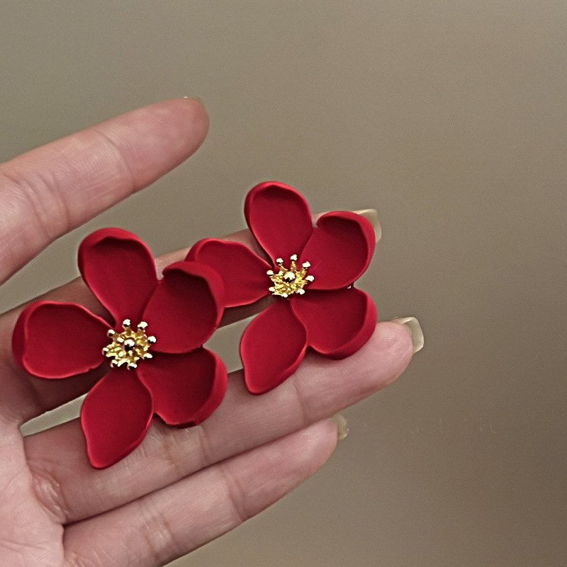 Vintage Bloom Matte Flower Earrings For Women Retro Floral Statement Jewelry In Red, White & Gold red