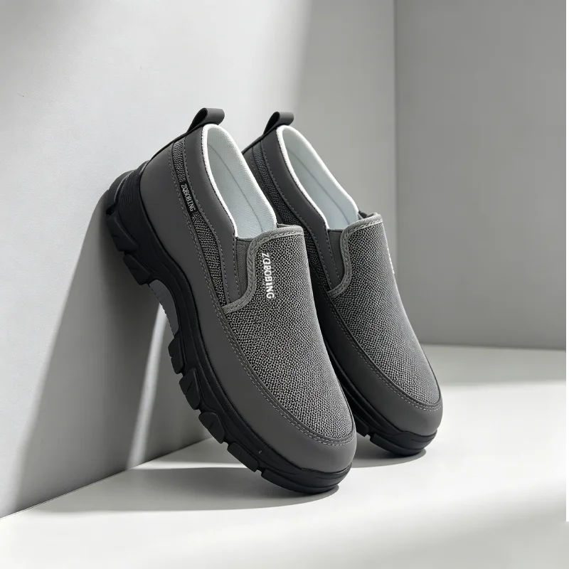2026 Neue Herren-Loafer Frühling 39-48 Große Größen Runde Zehenpartie Herren-Mokassins Slip-On Elegante Herrenschuhe Einfache Leichte Freizeitschuhe