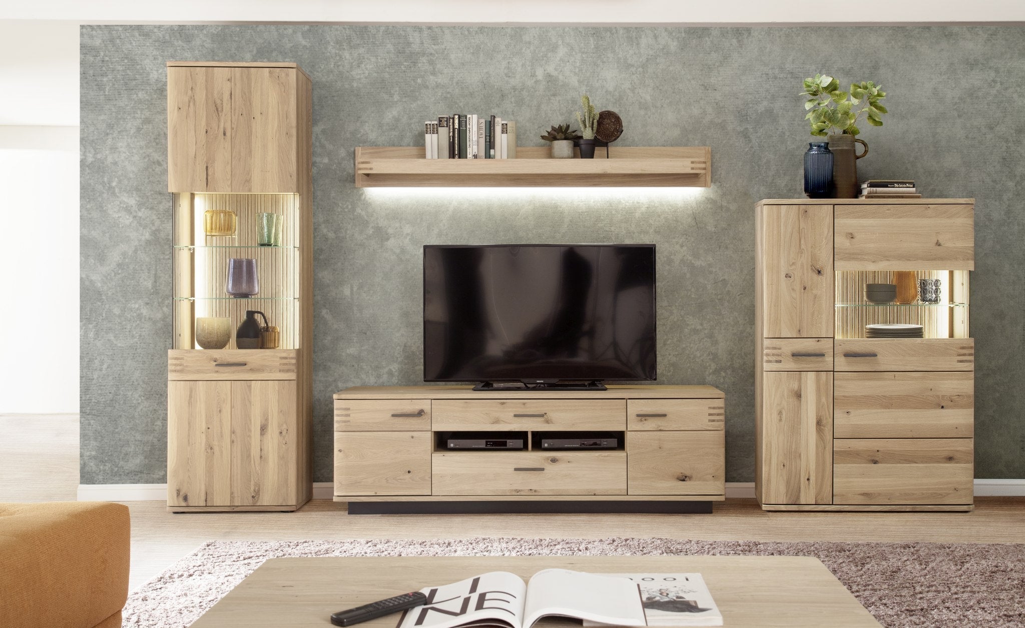 TV-Wohnwand Nr. 4 Eiche bianco teilmassiv 350 cm Sevilla