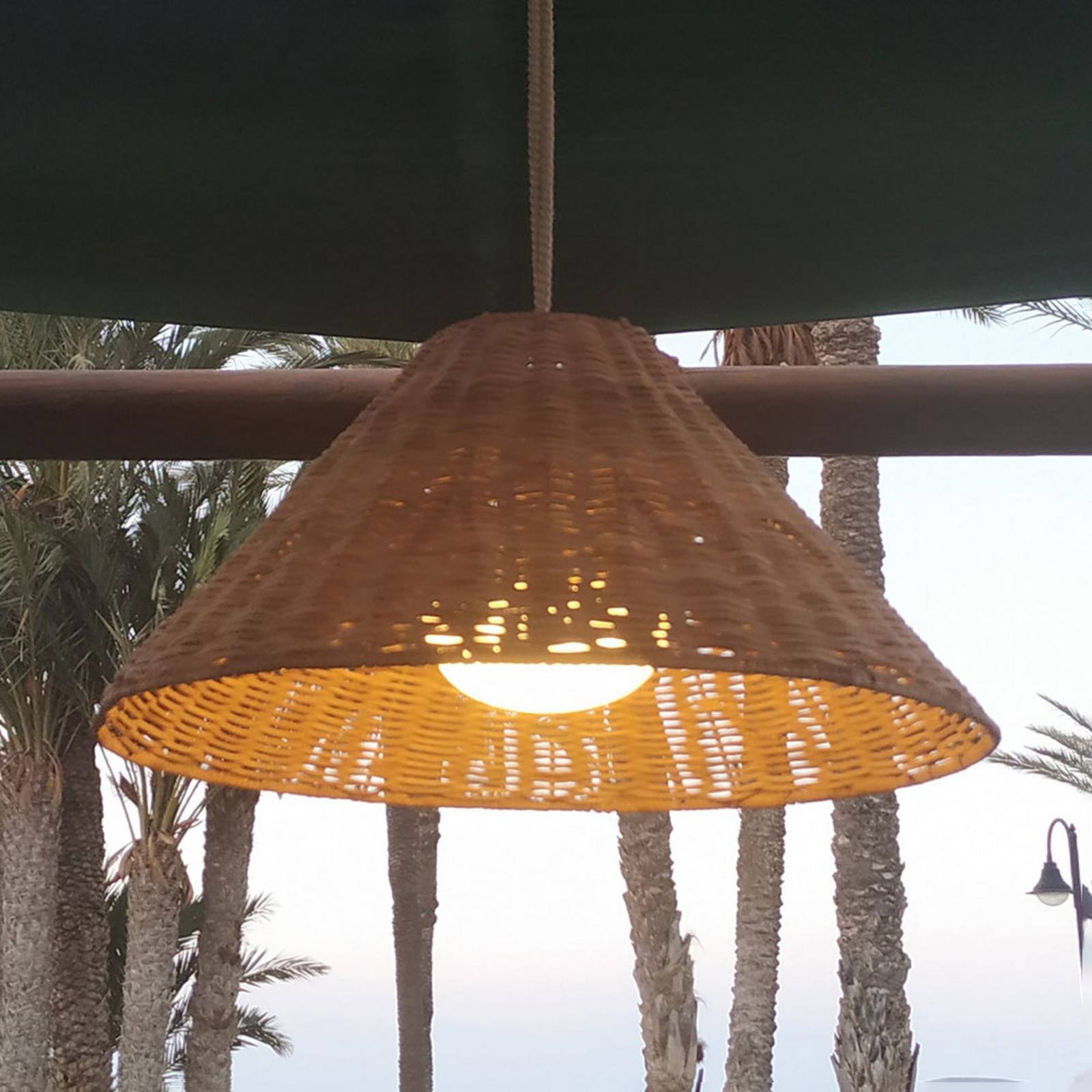 Newgarden Calobra lampada LED a sospensione con batteria ricaricabile Calobra, dimmerabile, Legno chiaro, Legno, Moderno