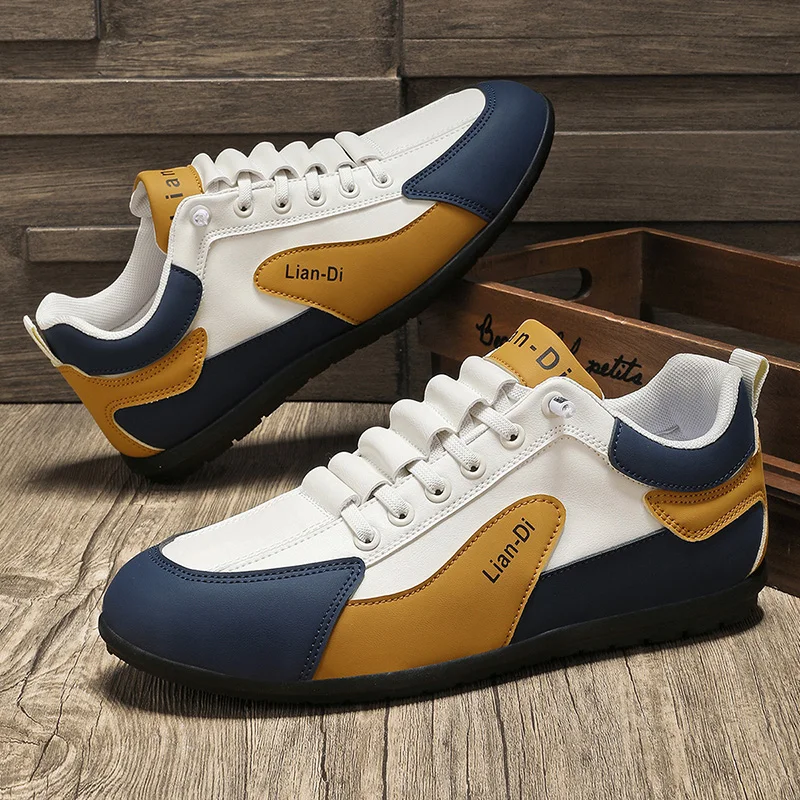 Low-Top Herrenschuhe, Große Größen Herren Frühling und Herbst Neuer Stil Leder Atmungsaktive Freizeitschuhe, Weiche Sohle, Rutschfeste Fahrer-Sneaker für Herren