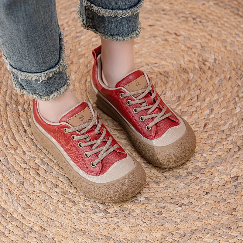Echte Leder-Sneaker für Damen 2026 Frühling Flache Freizeitschuhe für Frauen Schnürschuhe Vintage Große Größen 41, 42, 43 Damenschuhe