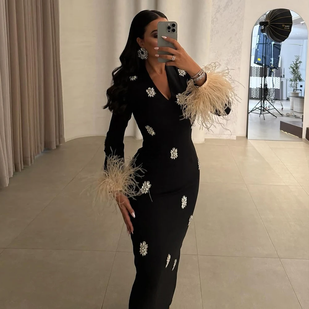 Customized Luxury Evening Dresses for Women Exquisite Crystal Party Dress V Neck Feathers Black Long Formal Cocktail Gowns