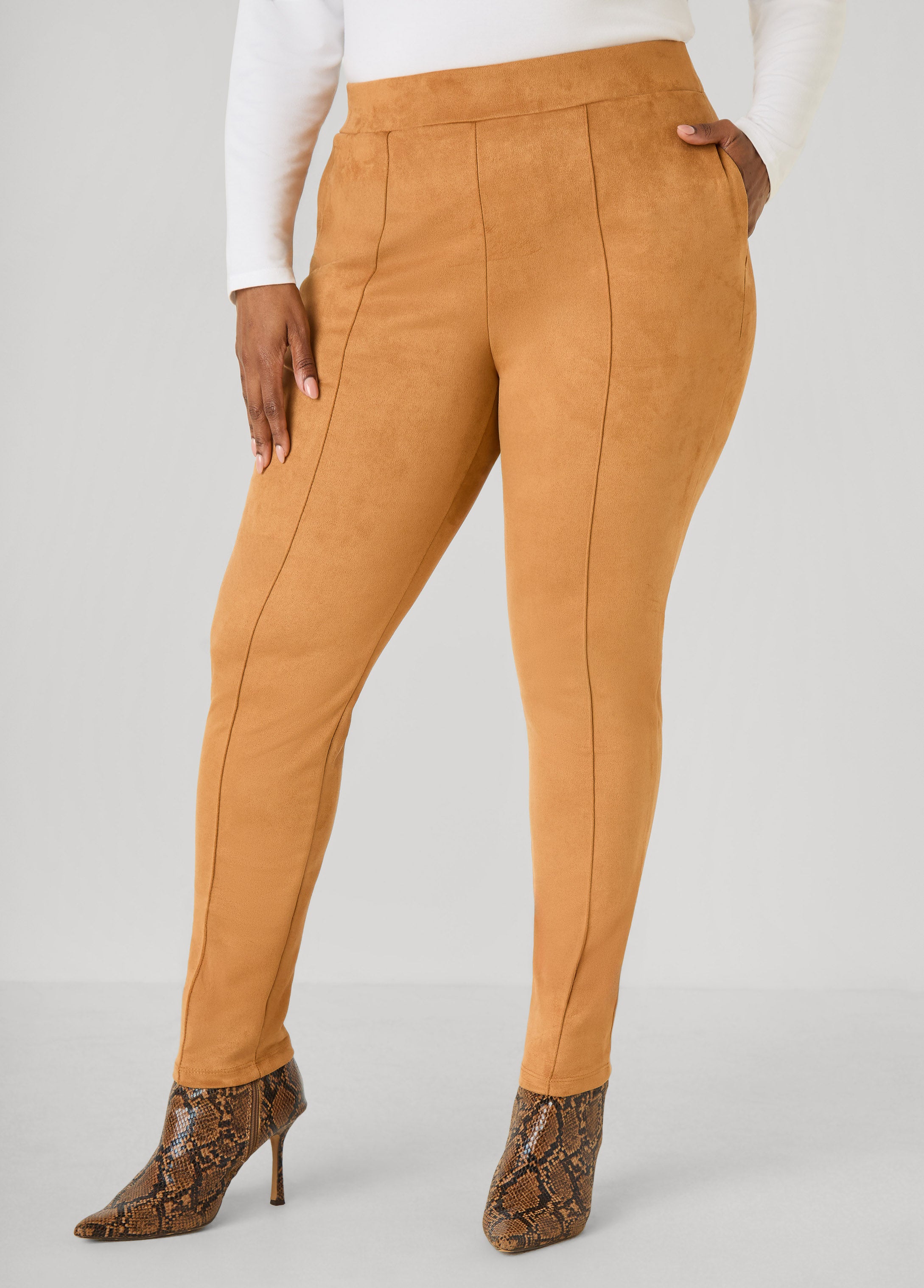Plus Size Faux Suede Leggings