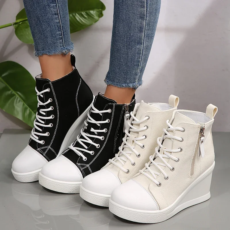 Damen Y2K Schwarz-Weiße Keilabsatz-Sneaker aus Canvas, Herbst 2026, lässige Schnür-High-Top-Sneaker, Damen-Schuhe mit dicker Sohle, vulkanisierte Schuhe