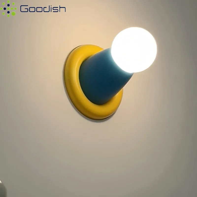 Mittelalterliche Bauhaus Cartoon 3-Licht Harz-Wandleuchte, Kreative Kunst-Beleuchtung, LED-Wandlampen für Schlafzimmer, Heimdekoration, Kronleuchter