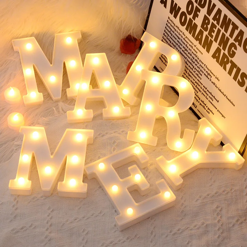 Dekorative Buchstaben Alphabet LED-Lichter Leuchtende Zahlenlampe Dekoration Batteriebetriebenes Nachtlicht Party Baby Schlafzimmer Dekoration