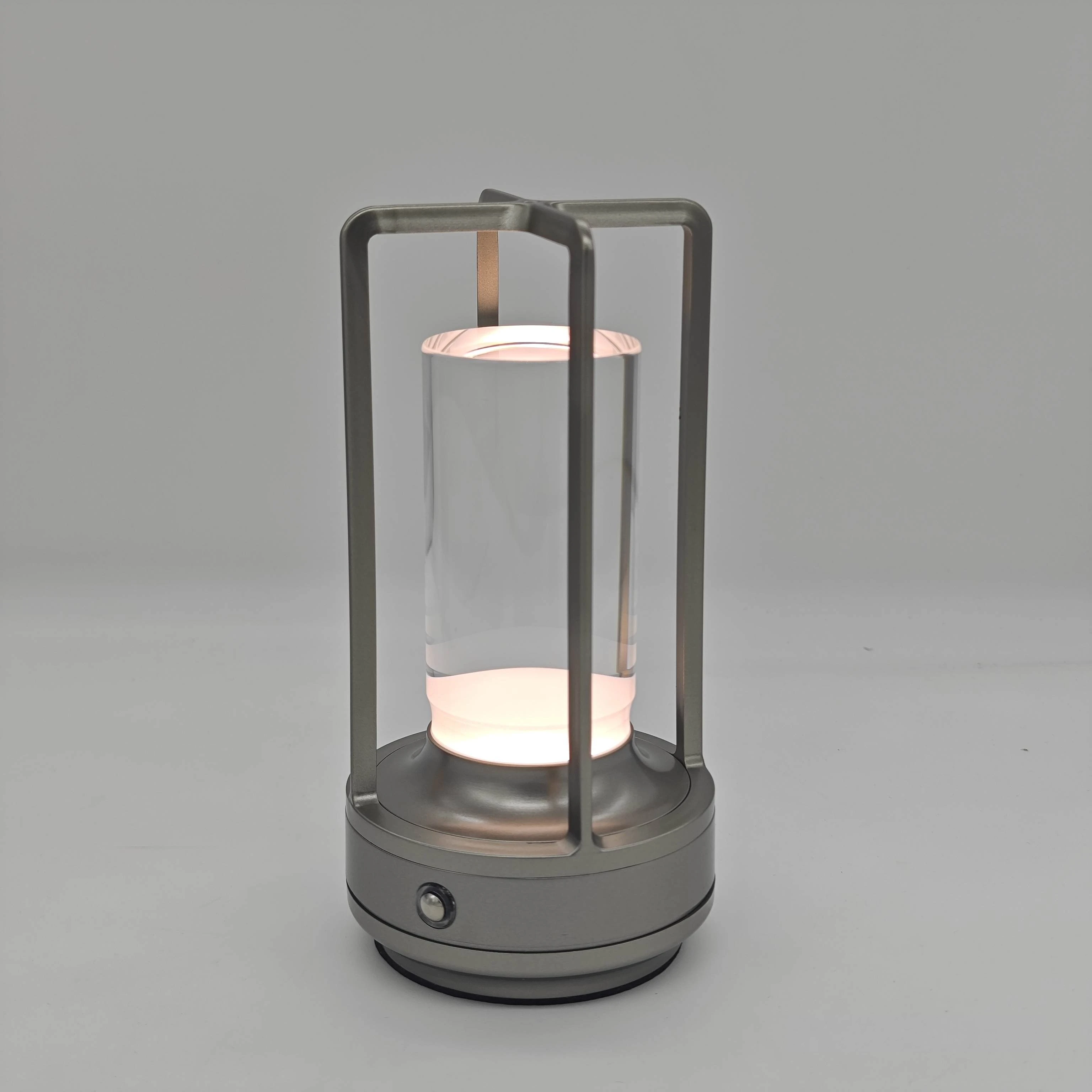 Touch Tischlampe Kunststoff USB Lade LED Lampe Schlafzimmer Nachttisch Dekoration Schreibtischlampe Outdoor Camping Atmosphäre Nachtlicht