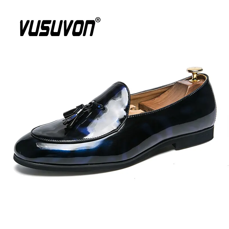 Mode Männer Schuhe Patent Leder 37-47 Größe Jungen Atmungsaktive Loafer Schwarz Weiche Outdoor Casual Sommer Maultiere Kleid wohnungen