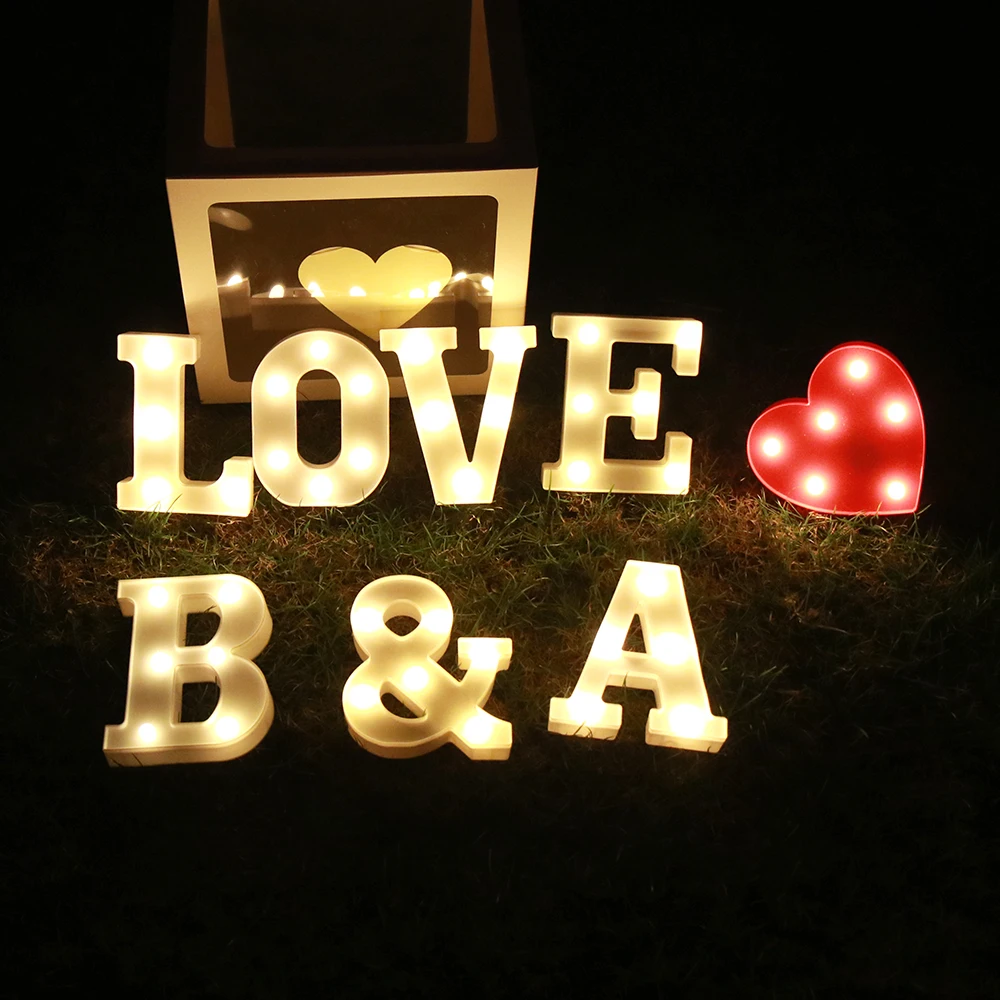 Dekorative Buchstaben Alphabet LED-Lichter Leuchtende Zahlenlampe Dekoration Batteriebetriebenes Nachtlicht Party Baby Schlafzimmer Dekoration